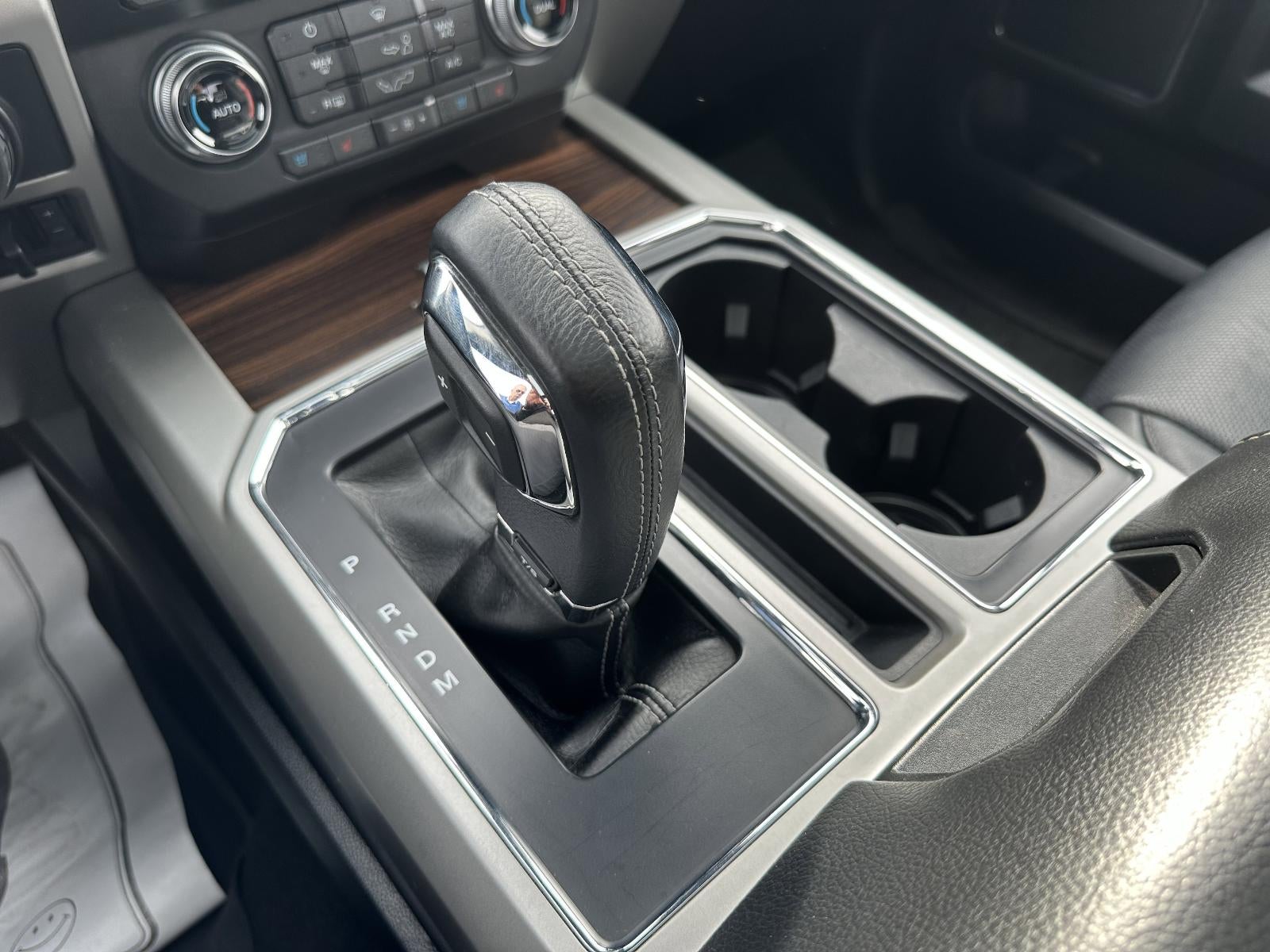 2017 Ford F-150 Lariat 4WD SuperCrew 5.5' Box