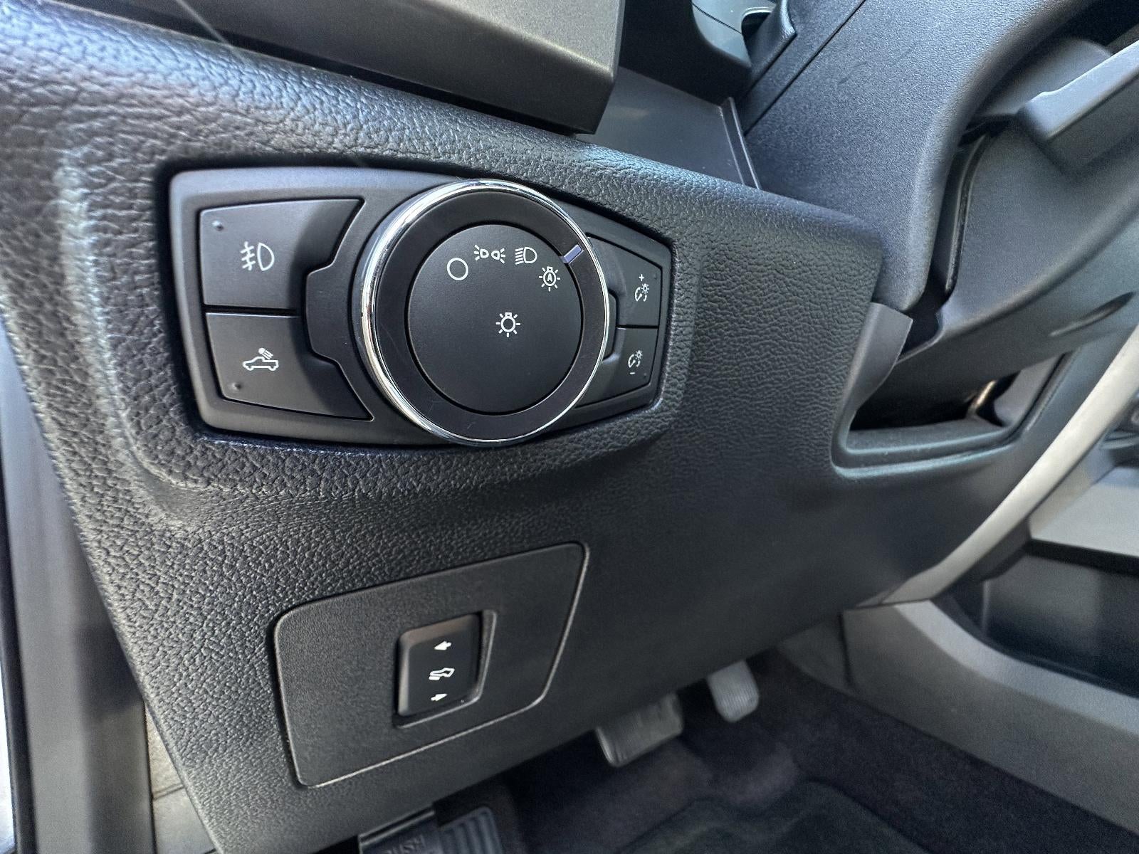 2016 Ford F-150 4WD SuperCrew 5-1/2 Ft Box XLT