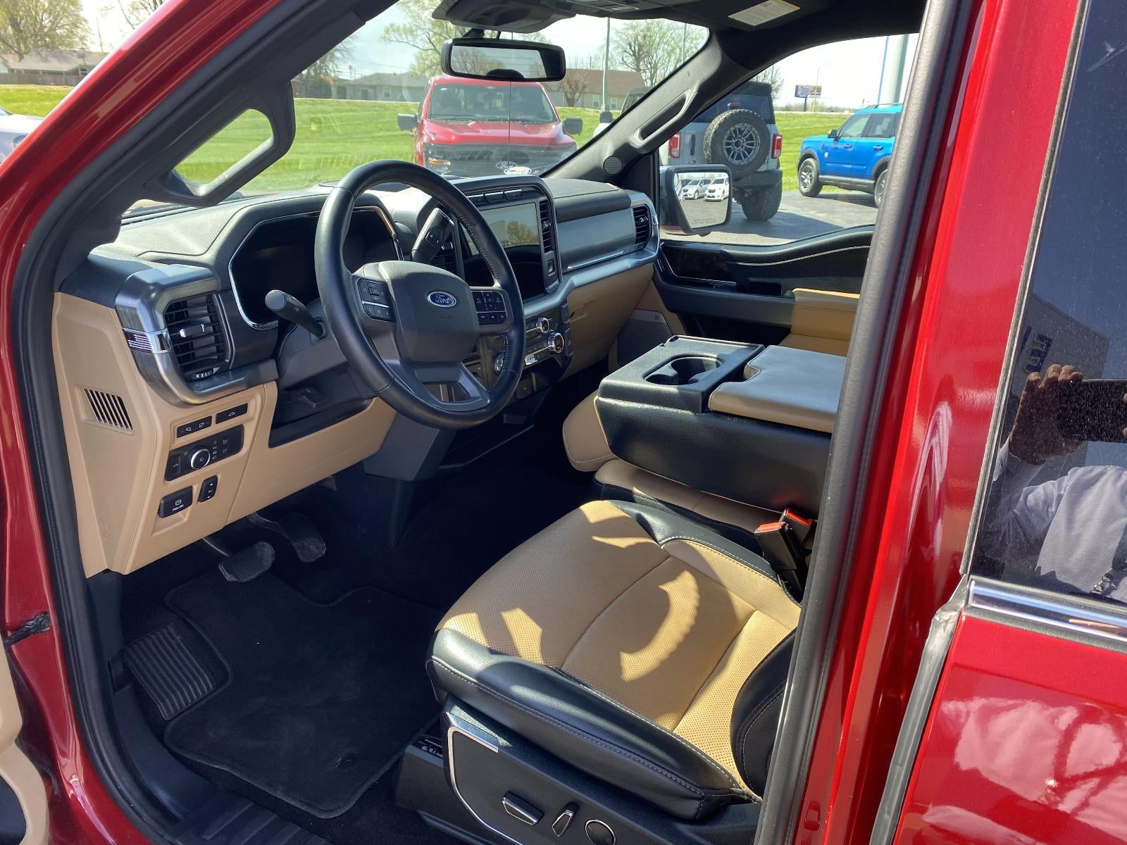 2021 Ford F-150 LARIAT 4WD SuperCrew 5.5' Box