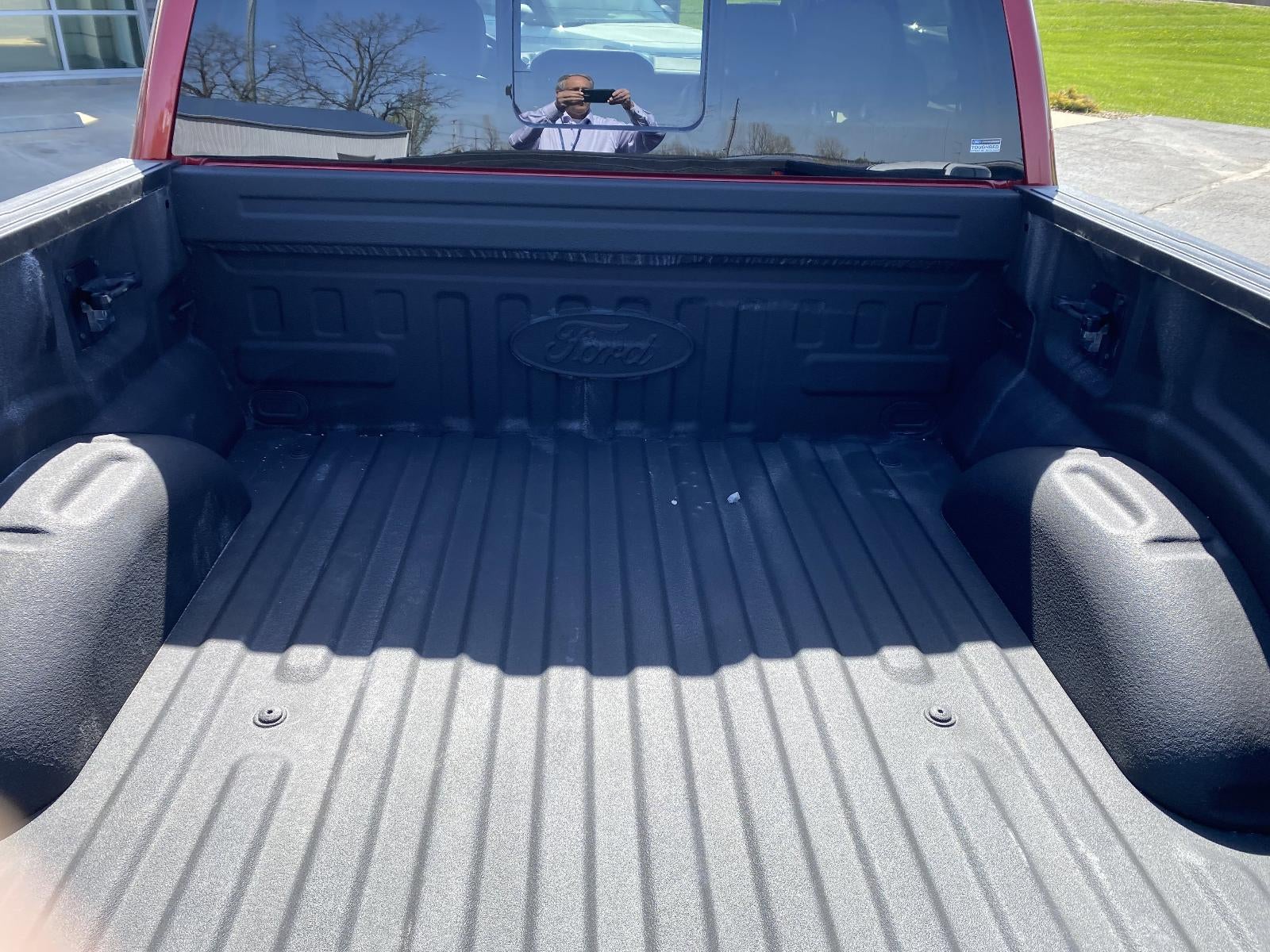 2021 Ford F-150 LARIAT 4WD SuperCrew 5.5' Box