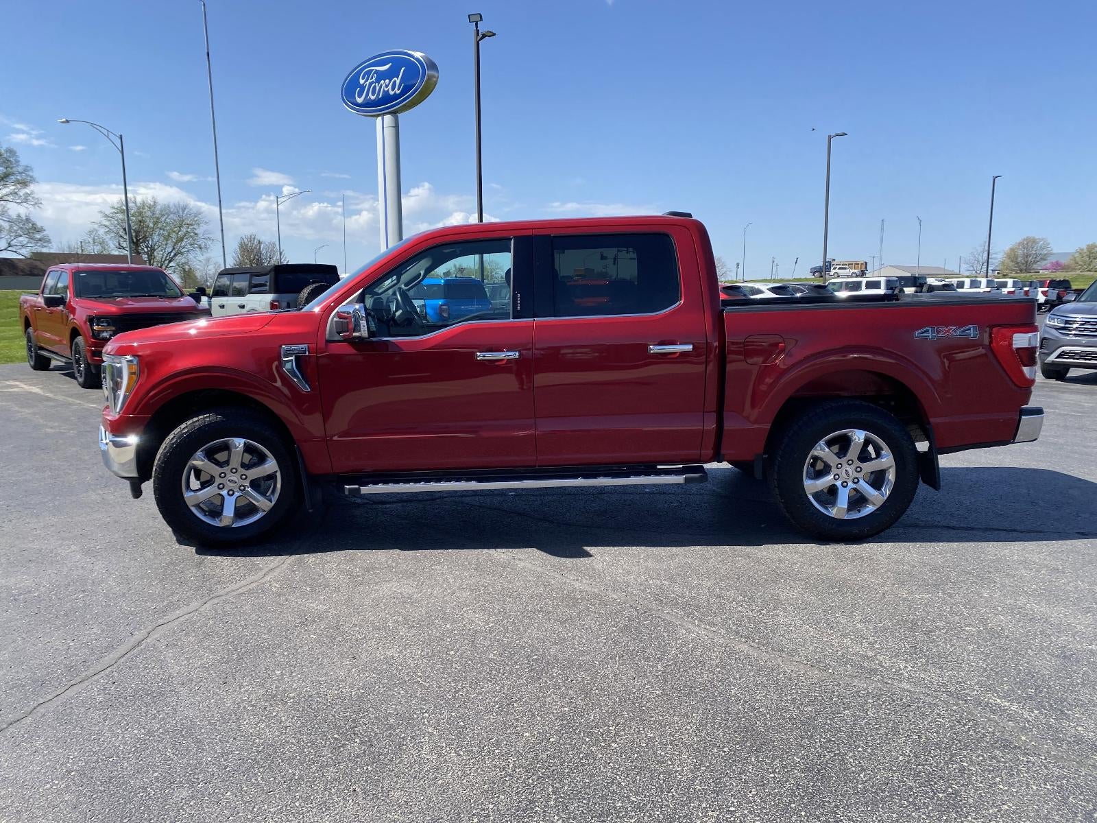 2021 Ford F-150 LARIAT 4WD SuperCrew 5.5' Box