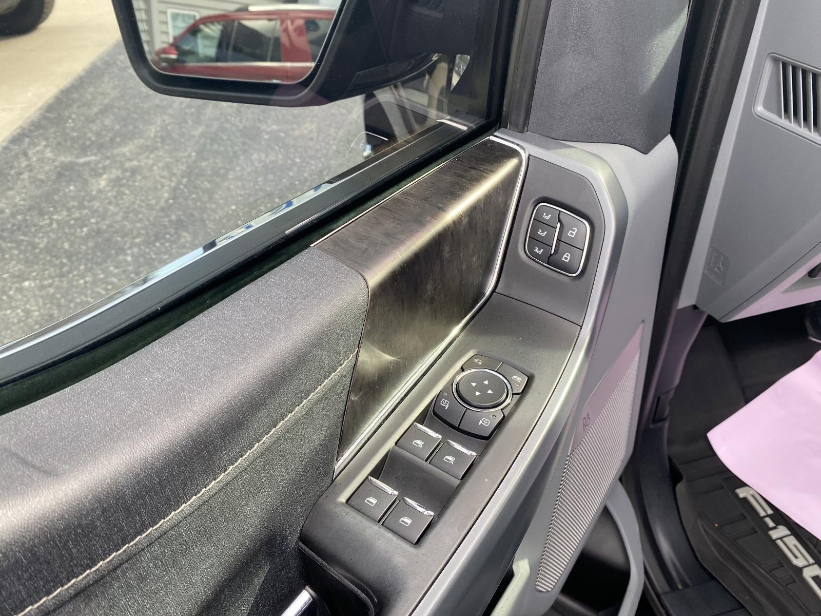 2021 Ford F-150 LARIAT 4WD SuperCrew 5.5' Box