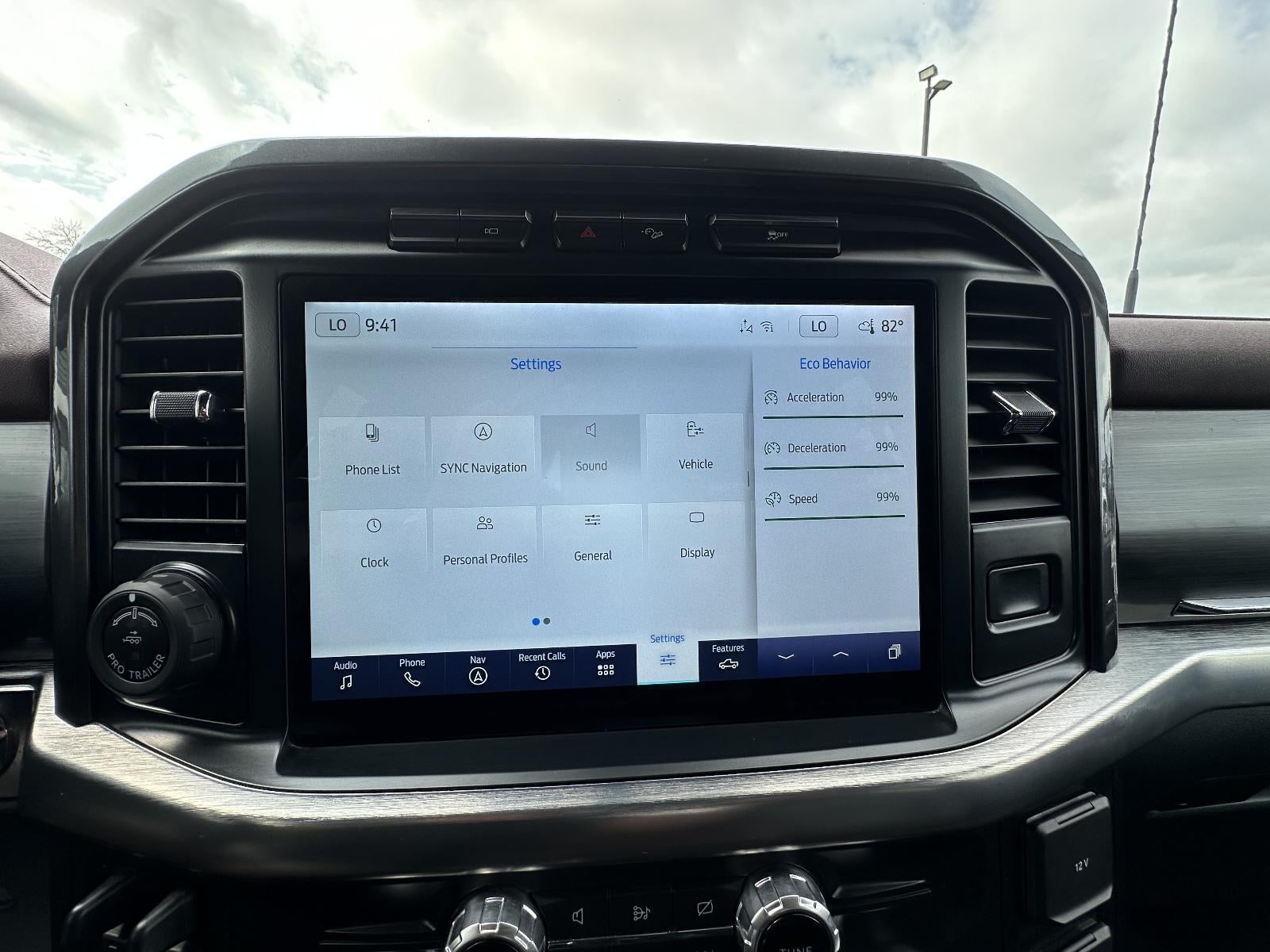2022 Ford F-150 LARIAT 4WD SuperCrew 5.5' Box