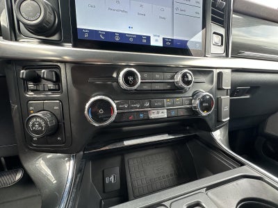 2022 Ford F-150 LARIAT 4WD SuperCrew 5.5' Box