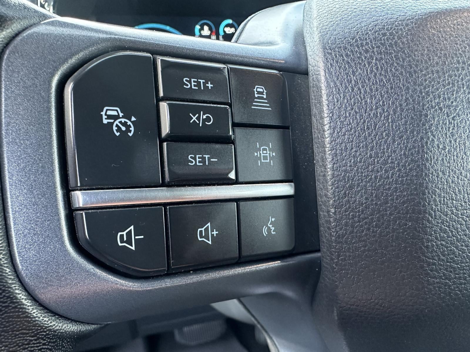 2023 Ford F-150 LARIAT 4WD SuperCrew 5.5' Box