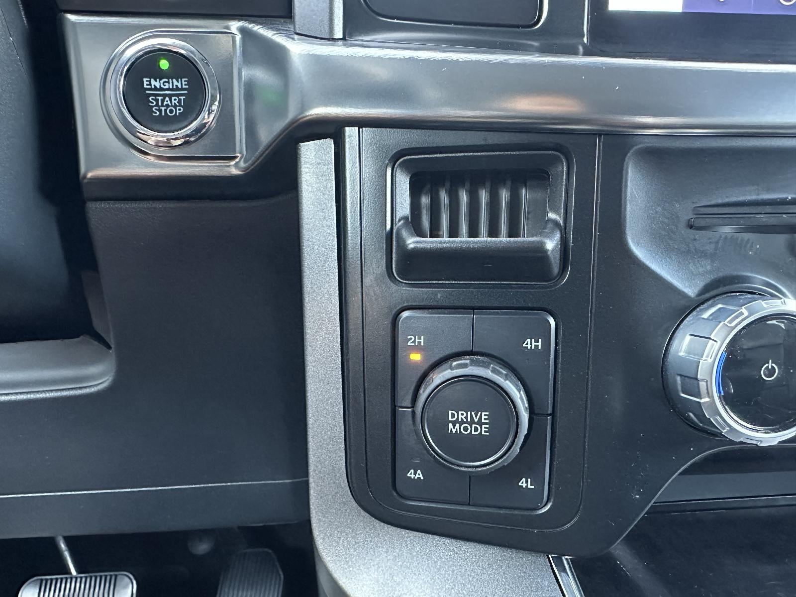 2023 Ford F-150 LARIAT 4WD SuperCrew 5.5' Box