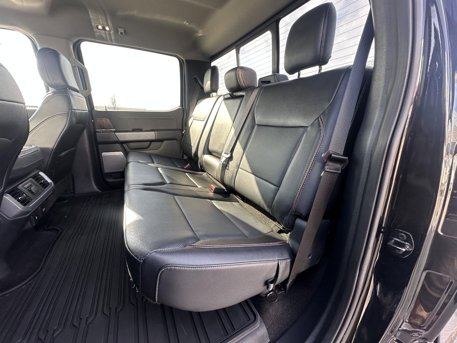 2022 Ford F-150 LARIAT 4WD SuperCrew 5.5' Box