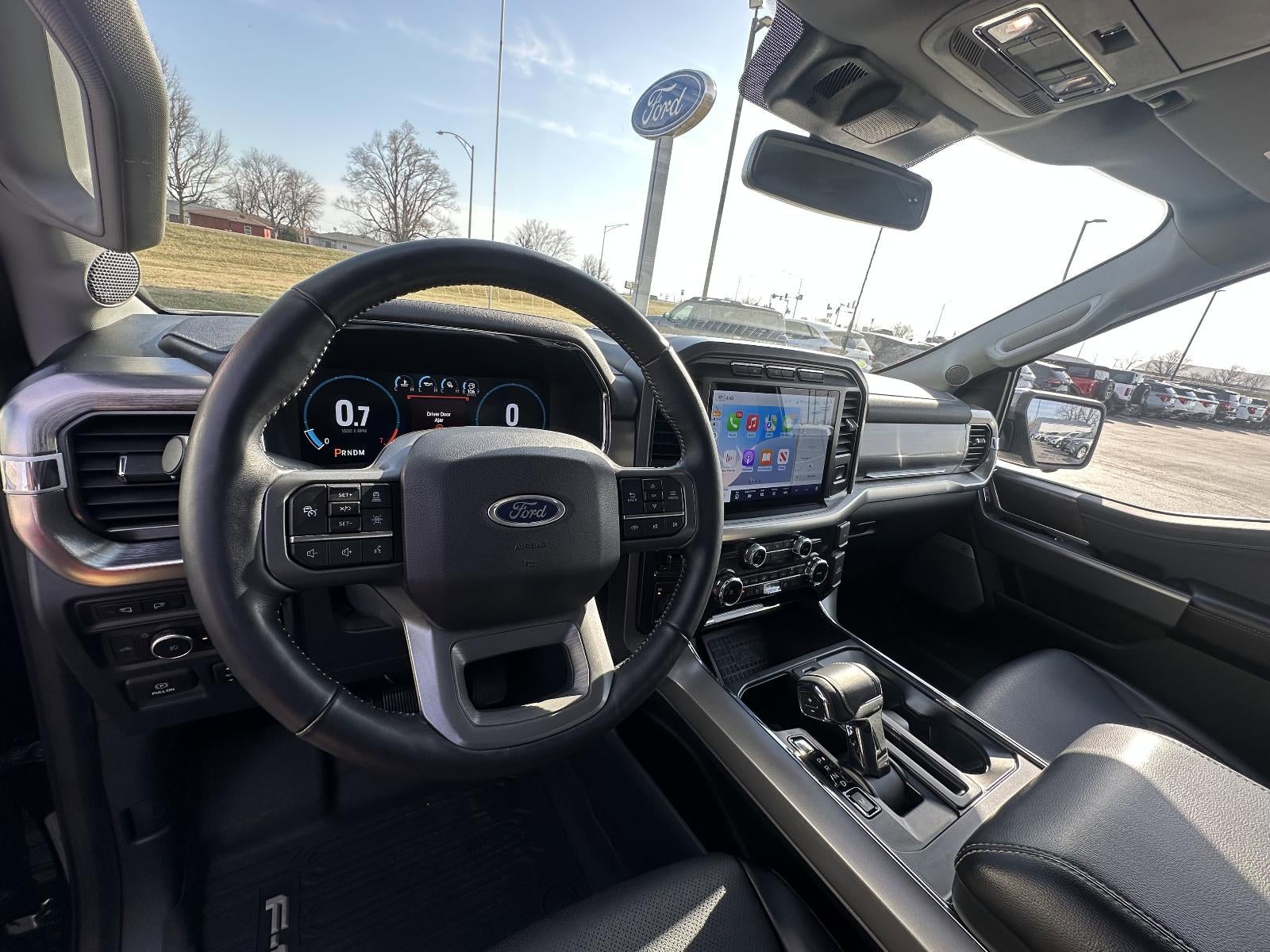 2022 Ford F-150 LARIAT 4WD SuperCrew 5.5' Box