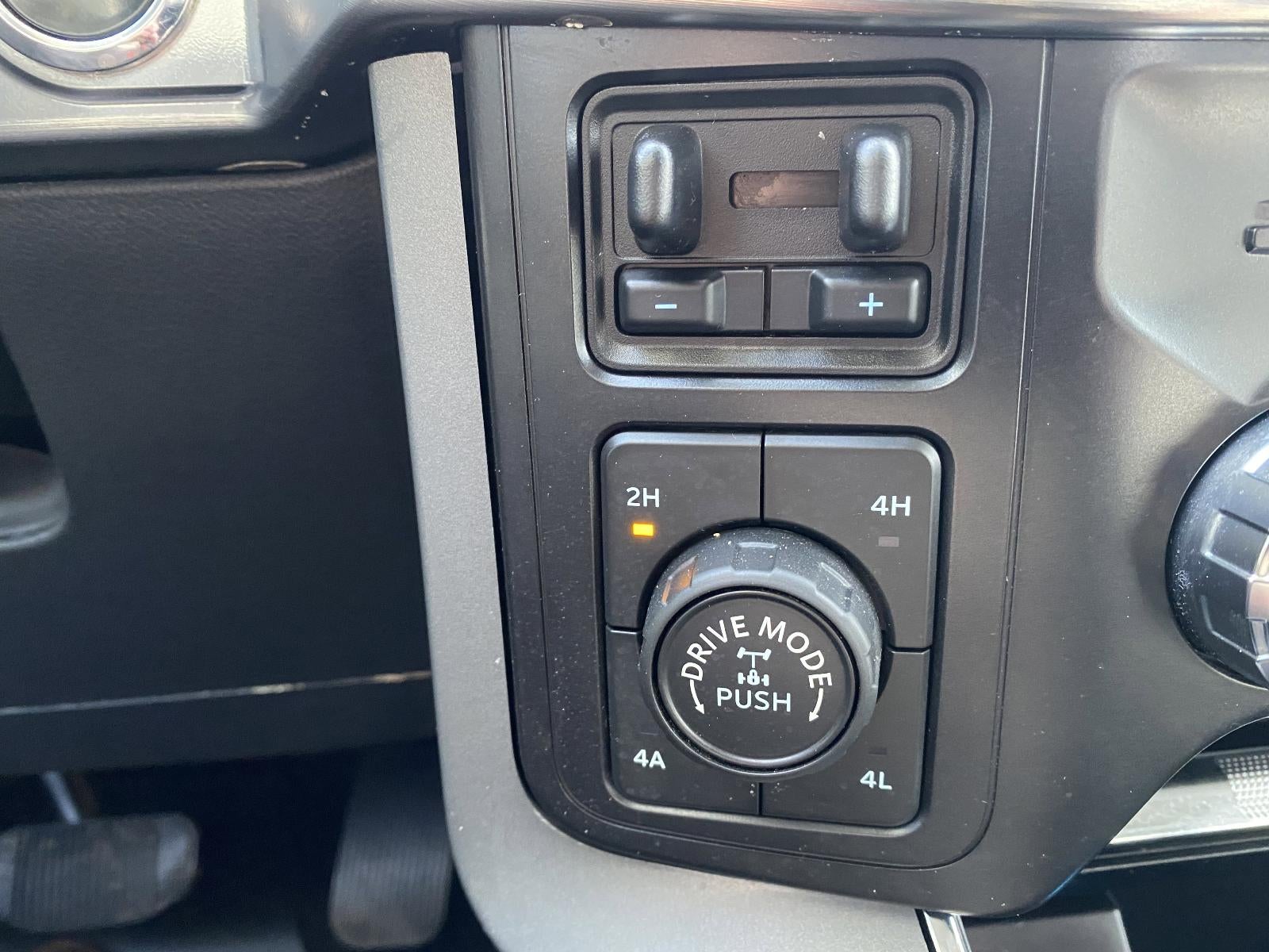 2021 Ford F-150 LARIAT 4WD SuperCrew 5.5' Box