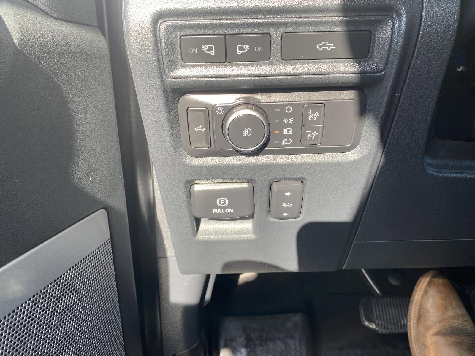 2021 Ford F-150 LARIAT 4WD SuperCrew 5.5' Box