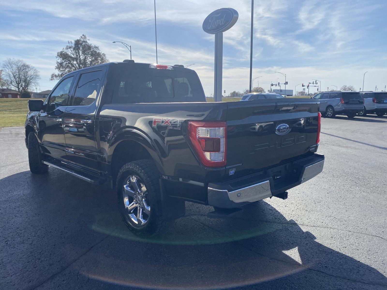 2021 Ford F-150 LARIAT 4WD SuperCrew 5.5' Box