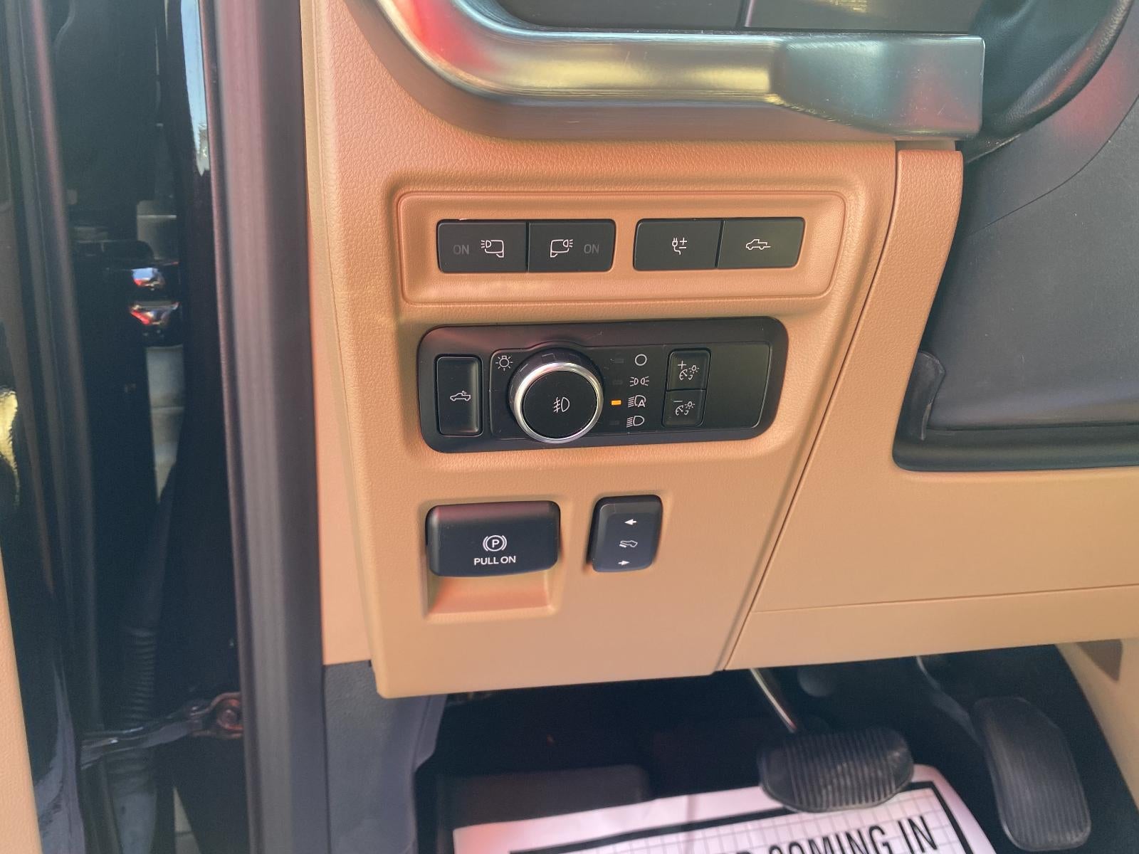 2023 Ford F-150 LARIAT 4WD SuperCrew 5.5' Box