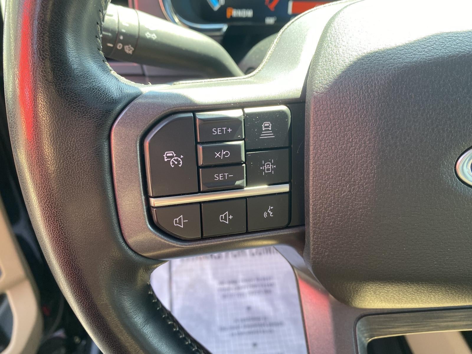 2023 Ford F-150 LARIAT 4WD SuperCrew 5.5' Box