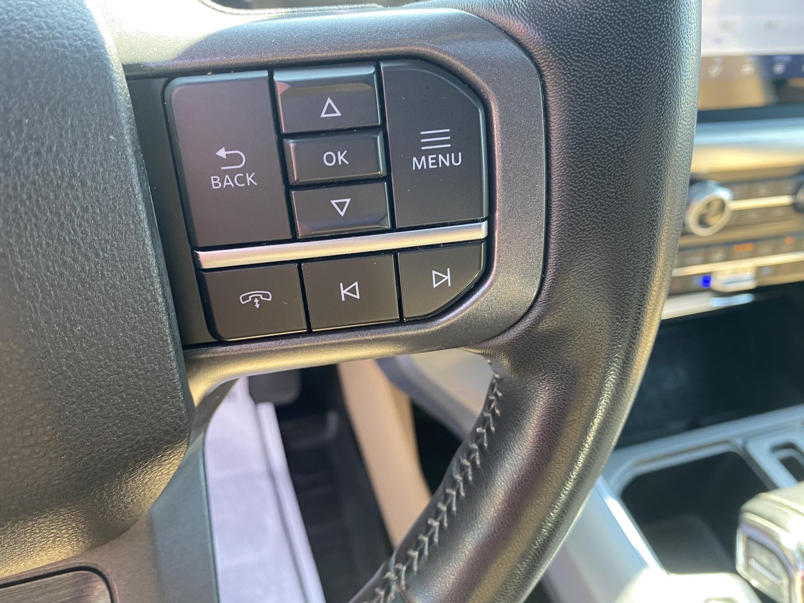 2023 Ford F-150 LARIAT 4WD SuperCrew 5.5' Box