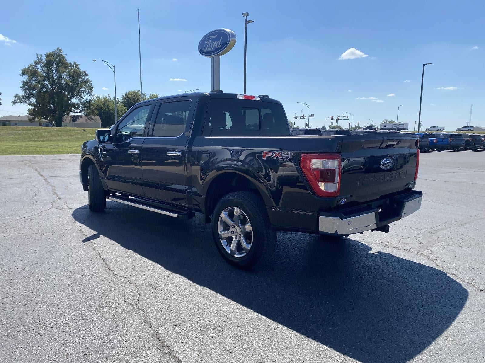 2023 Ford F-150 LARIAT 4WD SuperCrew 5.5' Box