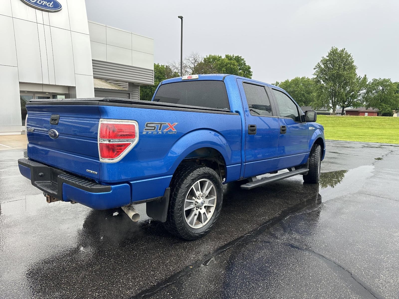 2014 Ford F-150 4WD SuperCrew 5-1/2 Ft Box XL