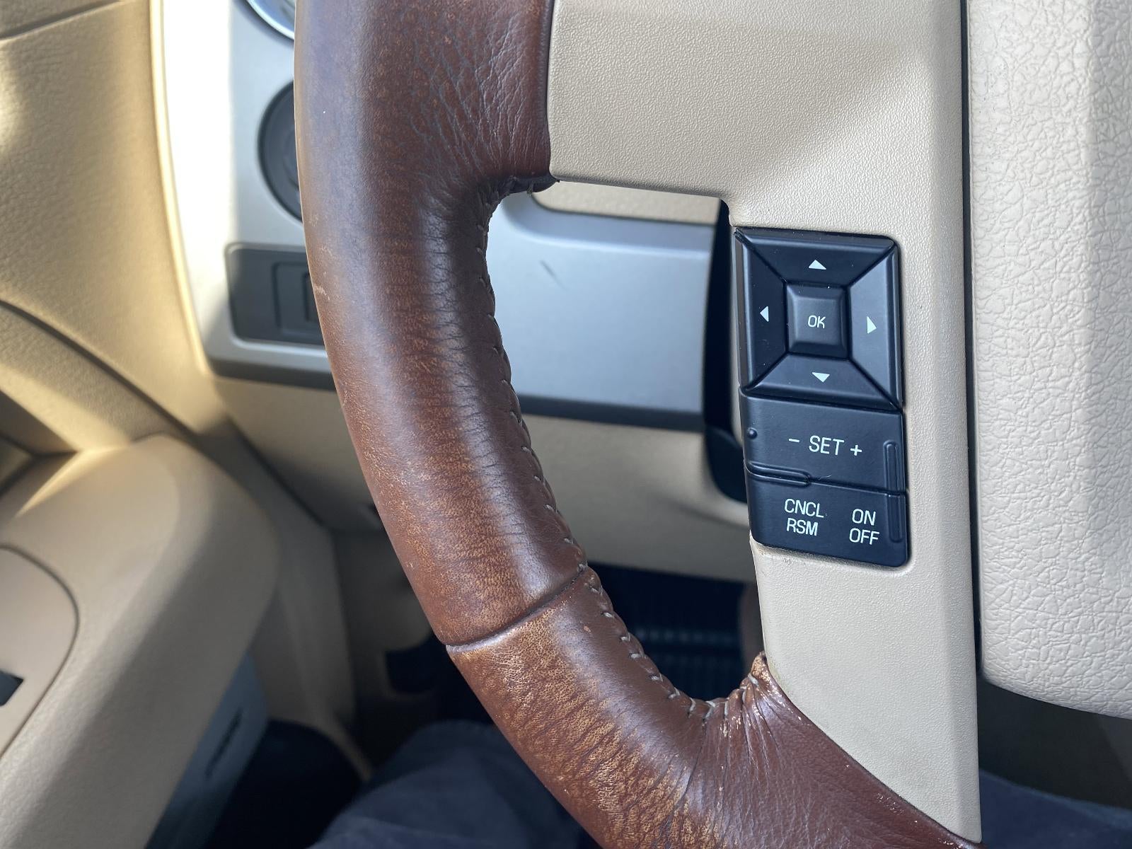 2011 Ford F-150 4WD SuperCrew 5-1/2 Ft Box King Ranch