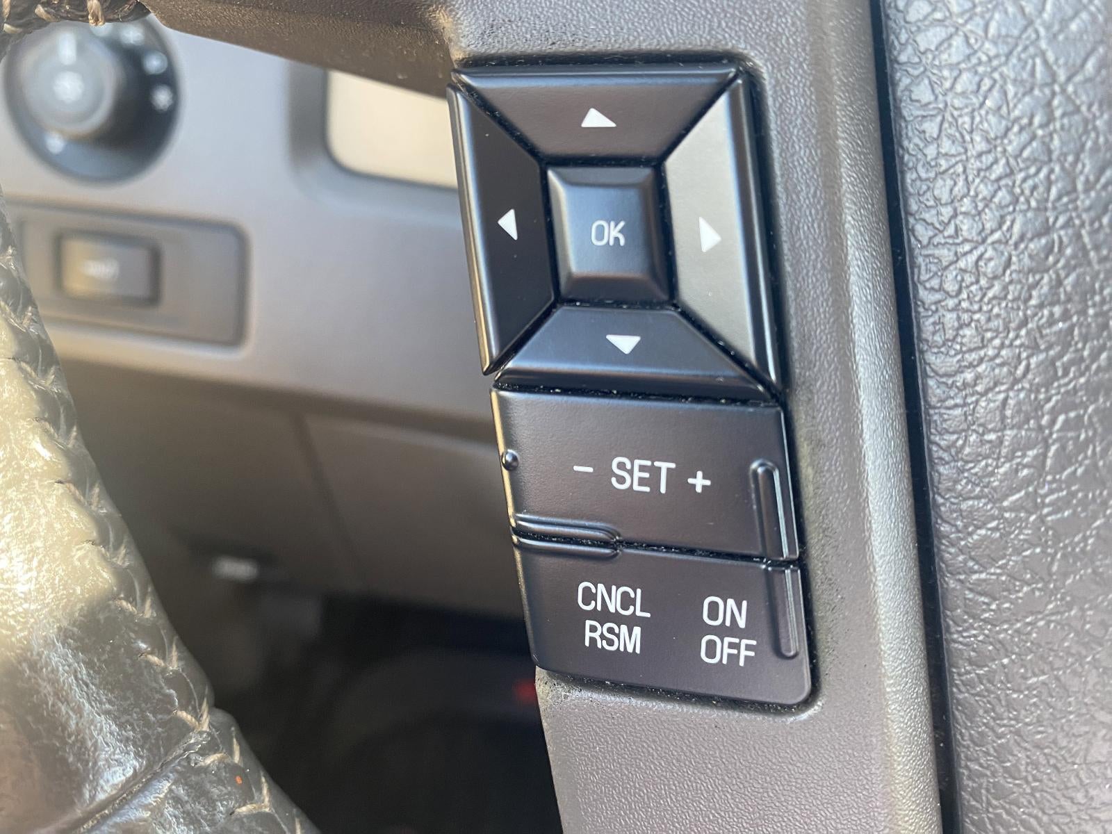 2013 Ford F-150 4WD SuperCrew 5-1/2 Ft Box XLT