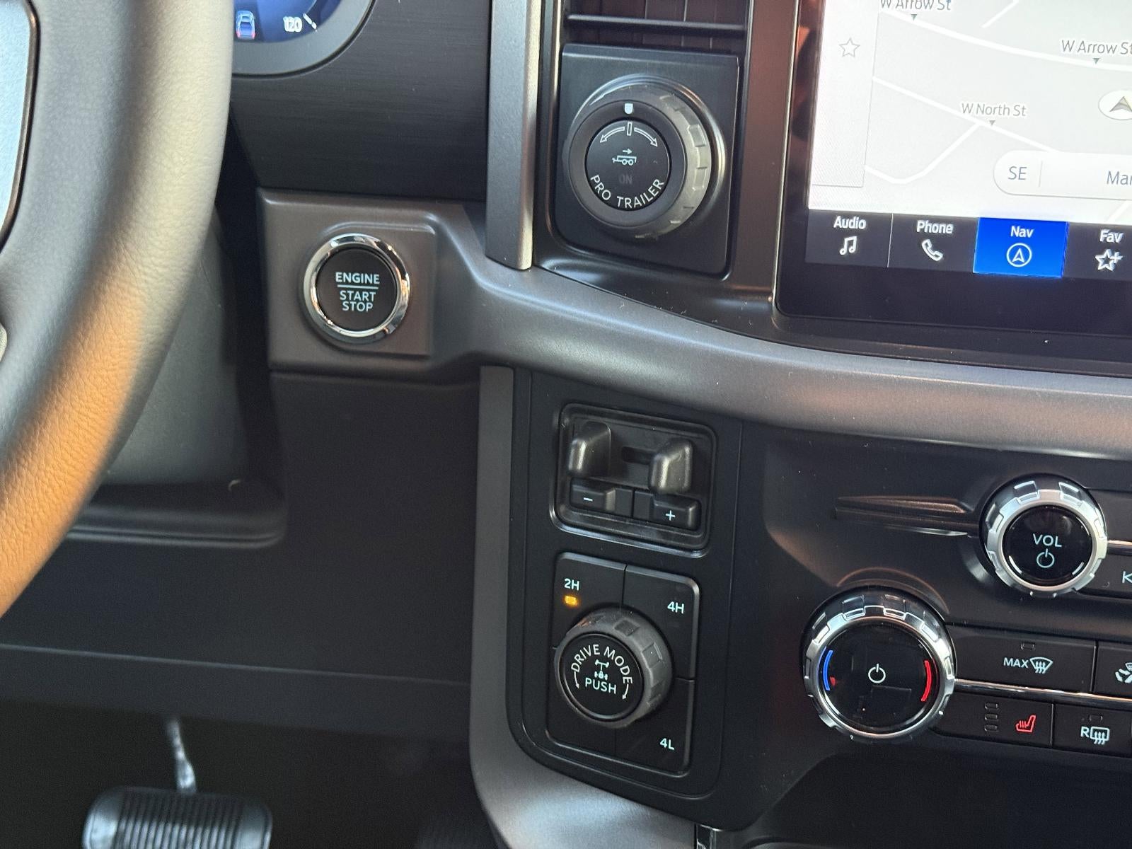 2026 Ford F-150 XLT 4WD SuperCrew 5.5' Box