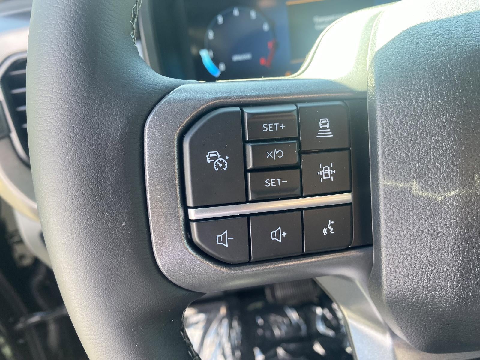 2026 Ford F-150 LARIAT 4WD SuperCrew 5.5' Box