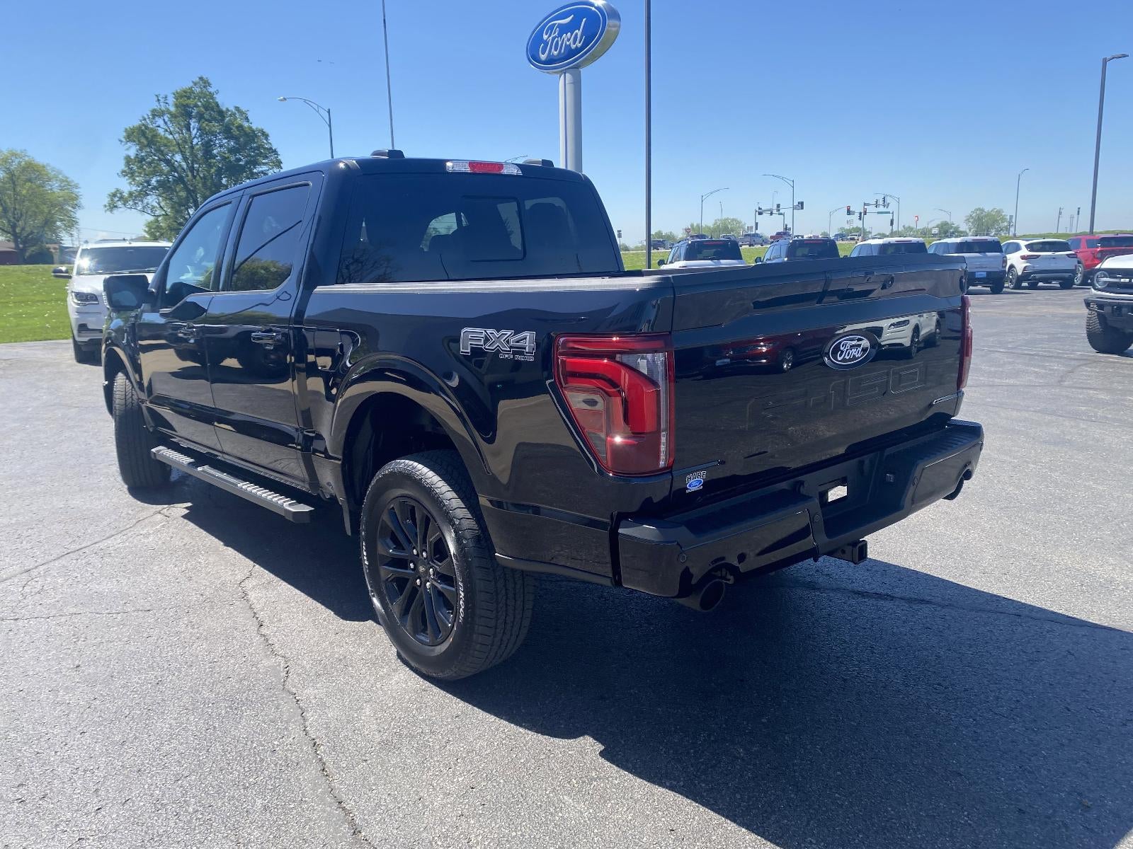 2026 Ford F-150 LARIAT 4WD SuperCrew 5.5' Box