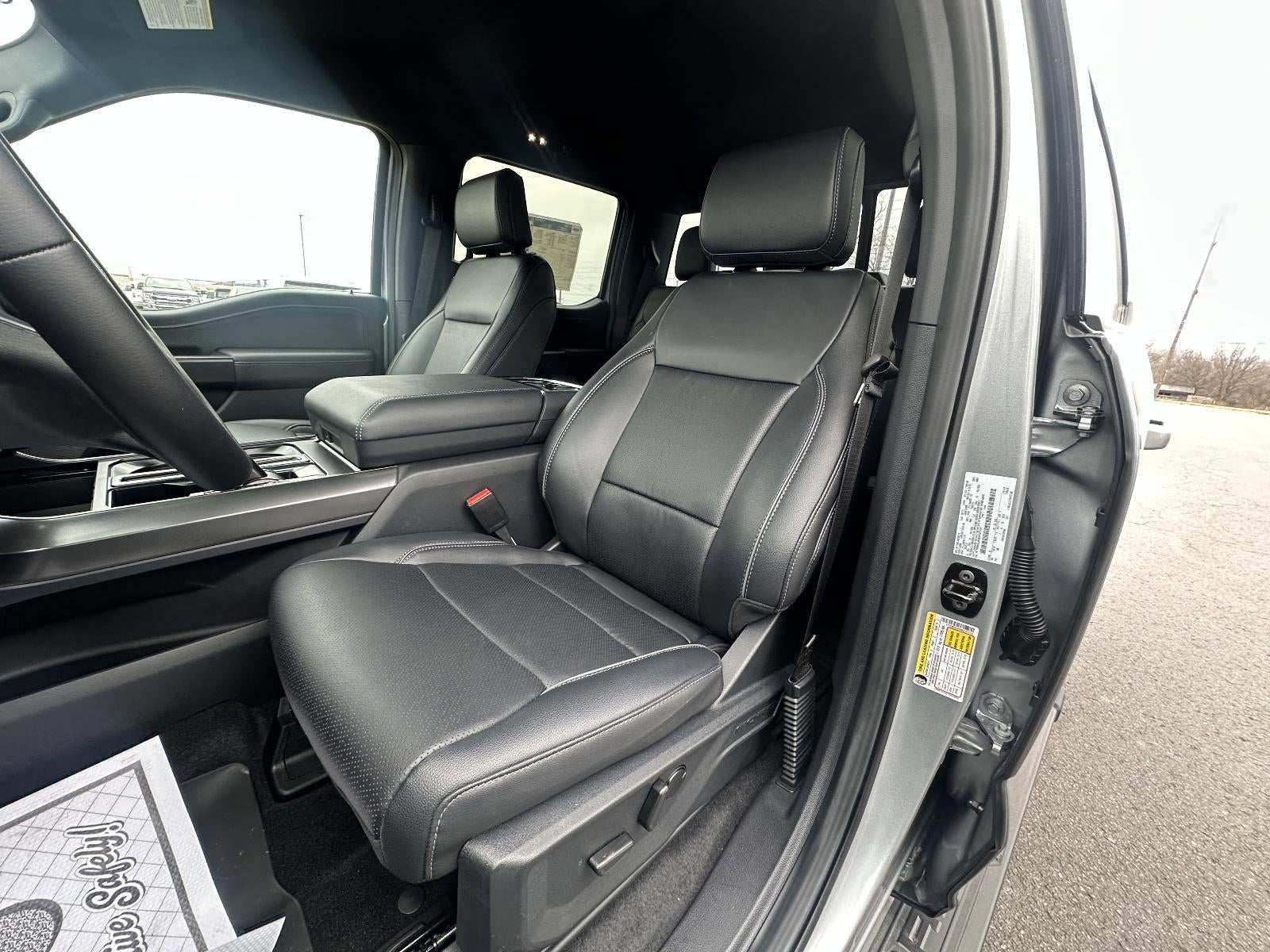 2025 Ford F-150 LARIAT 4WD SuperCrew 5.5' Box