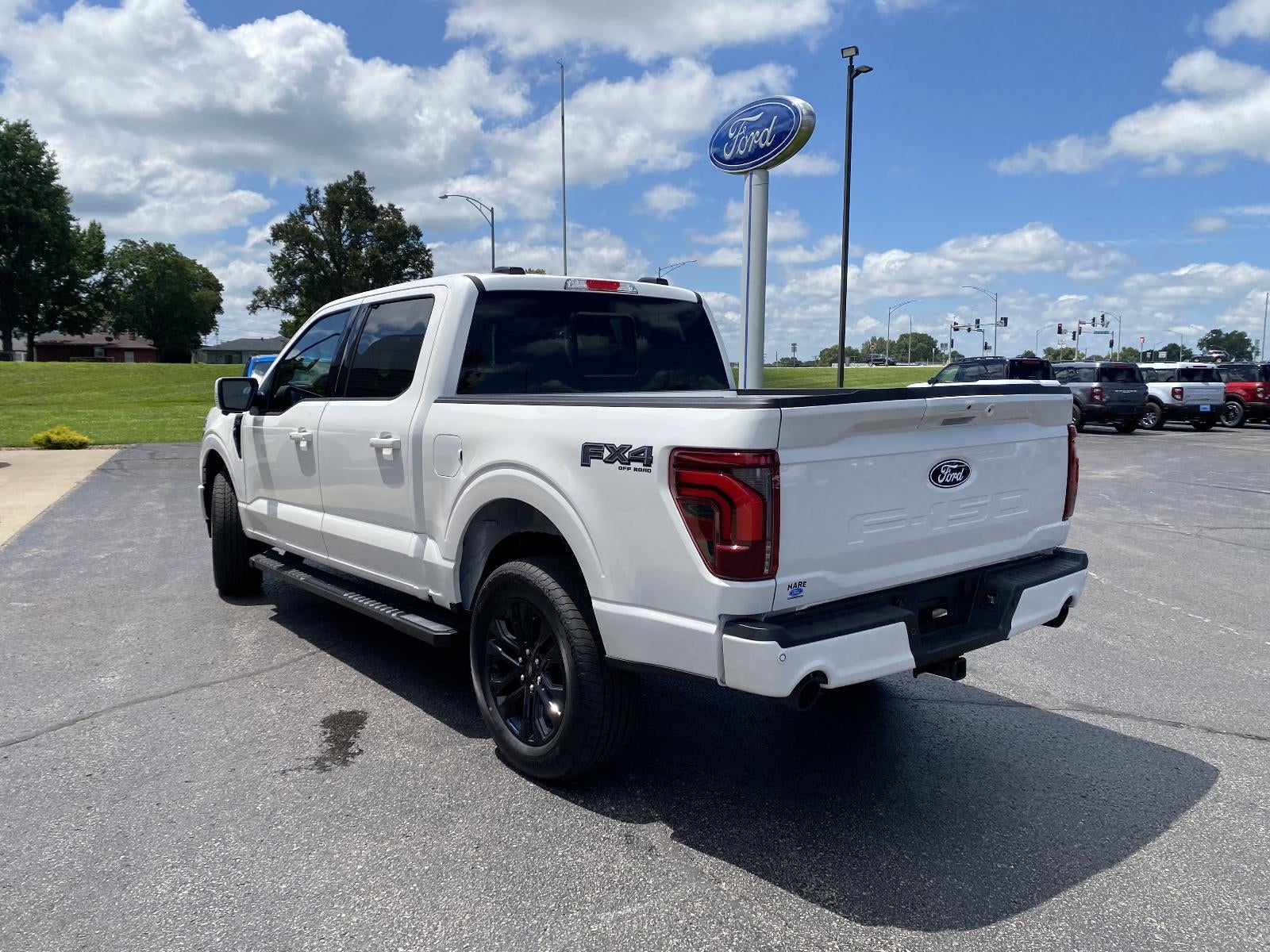 2026 Ford F-150 LARIAT 4WD SuperCrew 5.5' Box