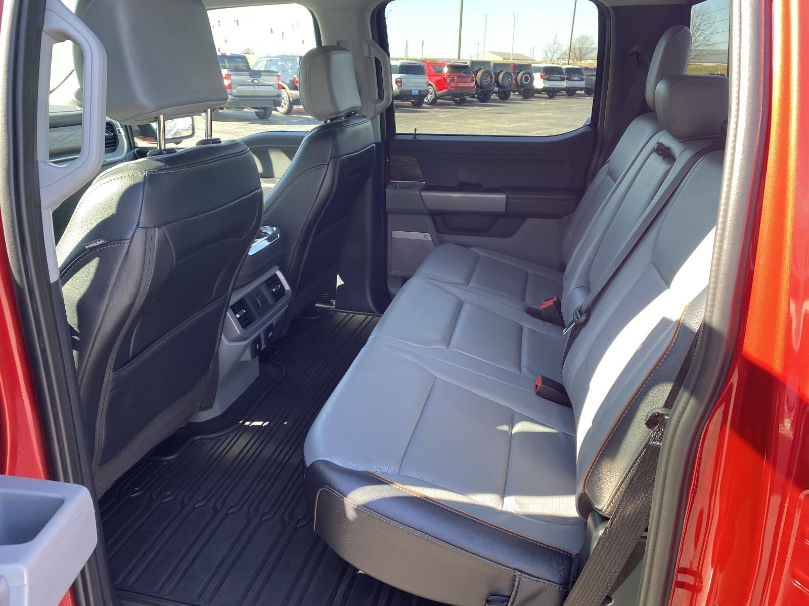 2025 Ford F-150 LARIAT 4WD SuperCrew 5.5' Box