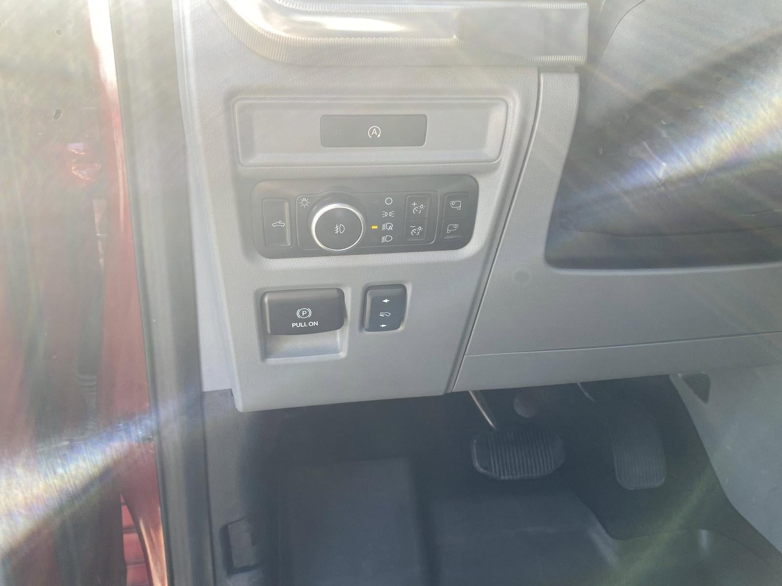 2025 Ford F-150 LARIAT 4WD SuperCrew 5.5' Box