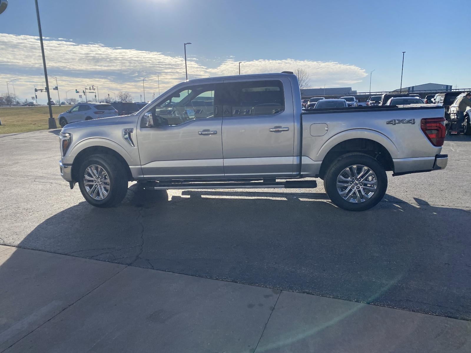 2024 Ford F-150 LARIAT 4WD SuperCrew 5.5' Box