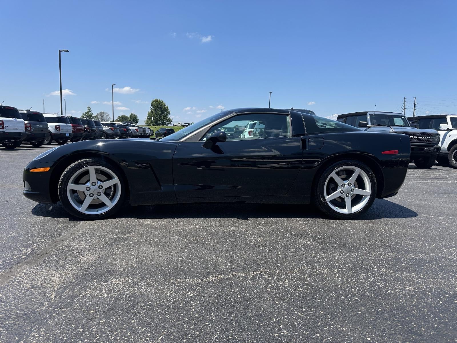 2005 Chevrolet Corvette Base