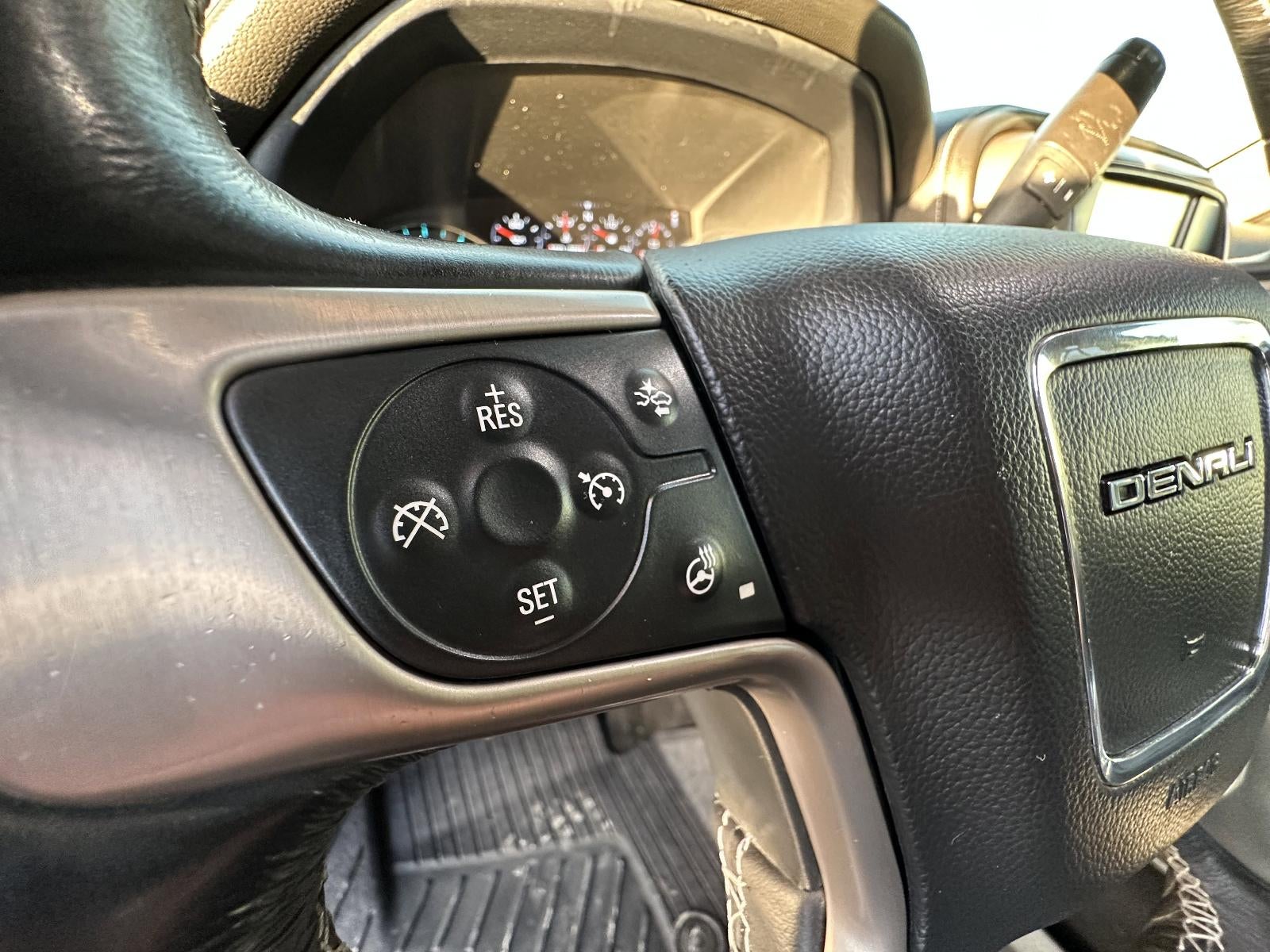 2018 GMC Sierra 2500 HD Crew Cab Standard Box 4-Wheel Drive Denali