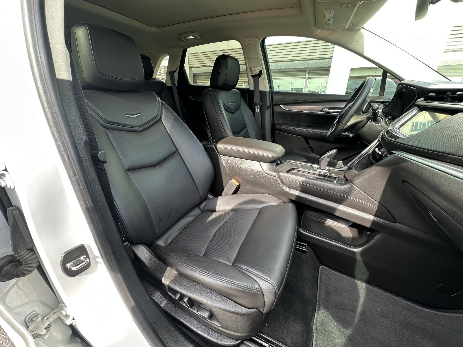 2017 Cadillac XT5 AWD 4dr Premium Luxury