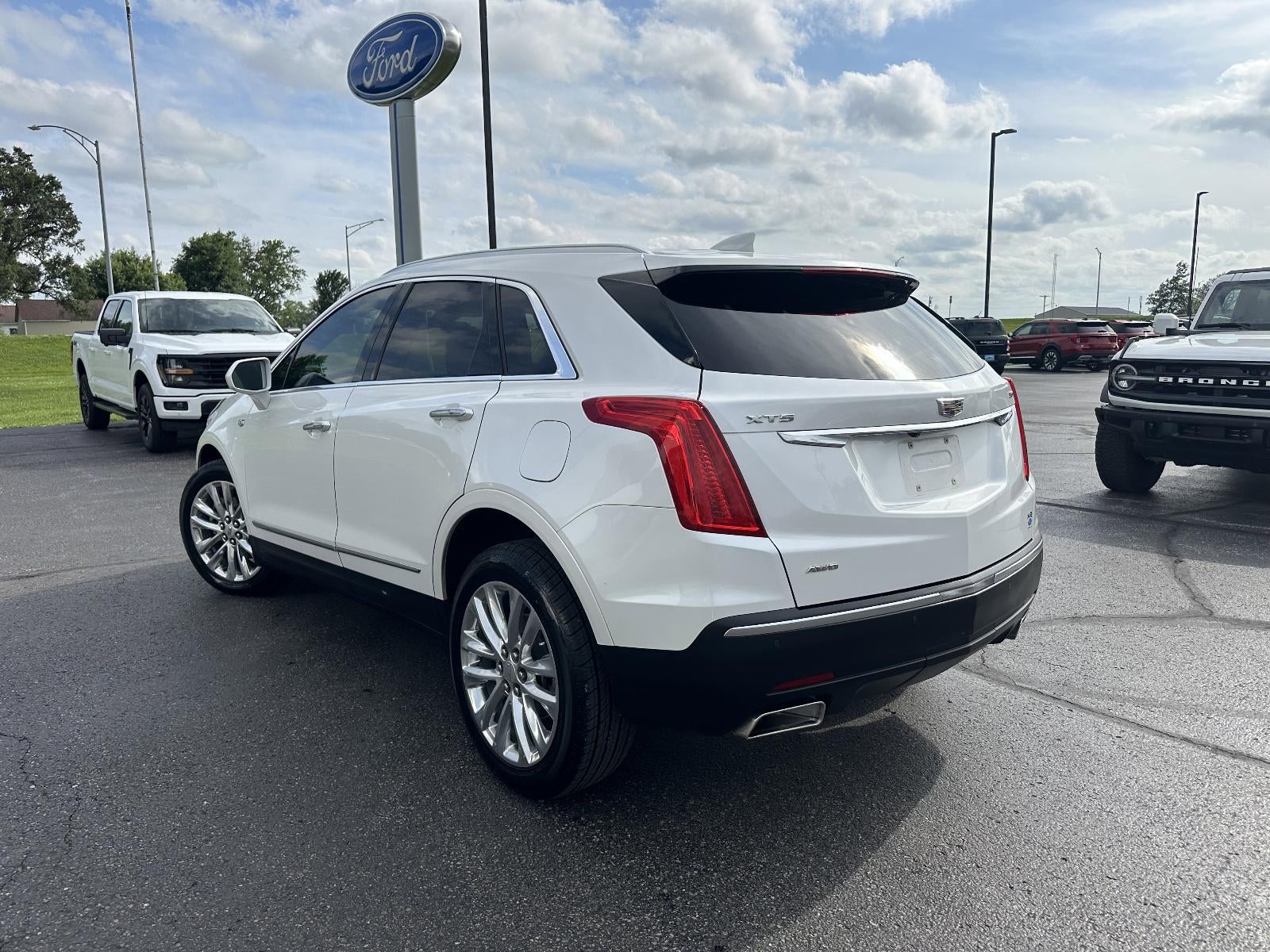 2017 Cadillac XT5 AWD 4dr Premium Luxury