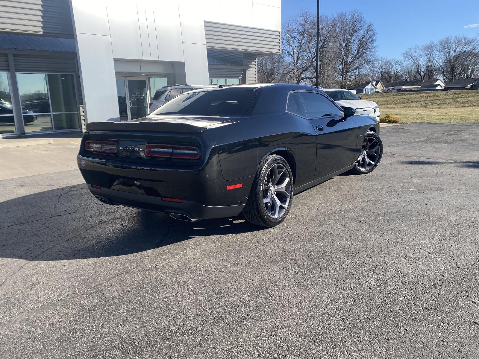Used 2019 Dodge Challenger R/T with VIN 2C3CDZBT8KH531477 for sale in Kansas City