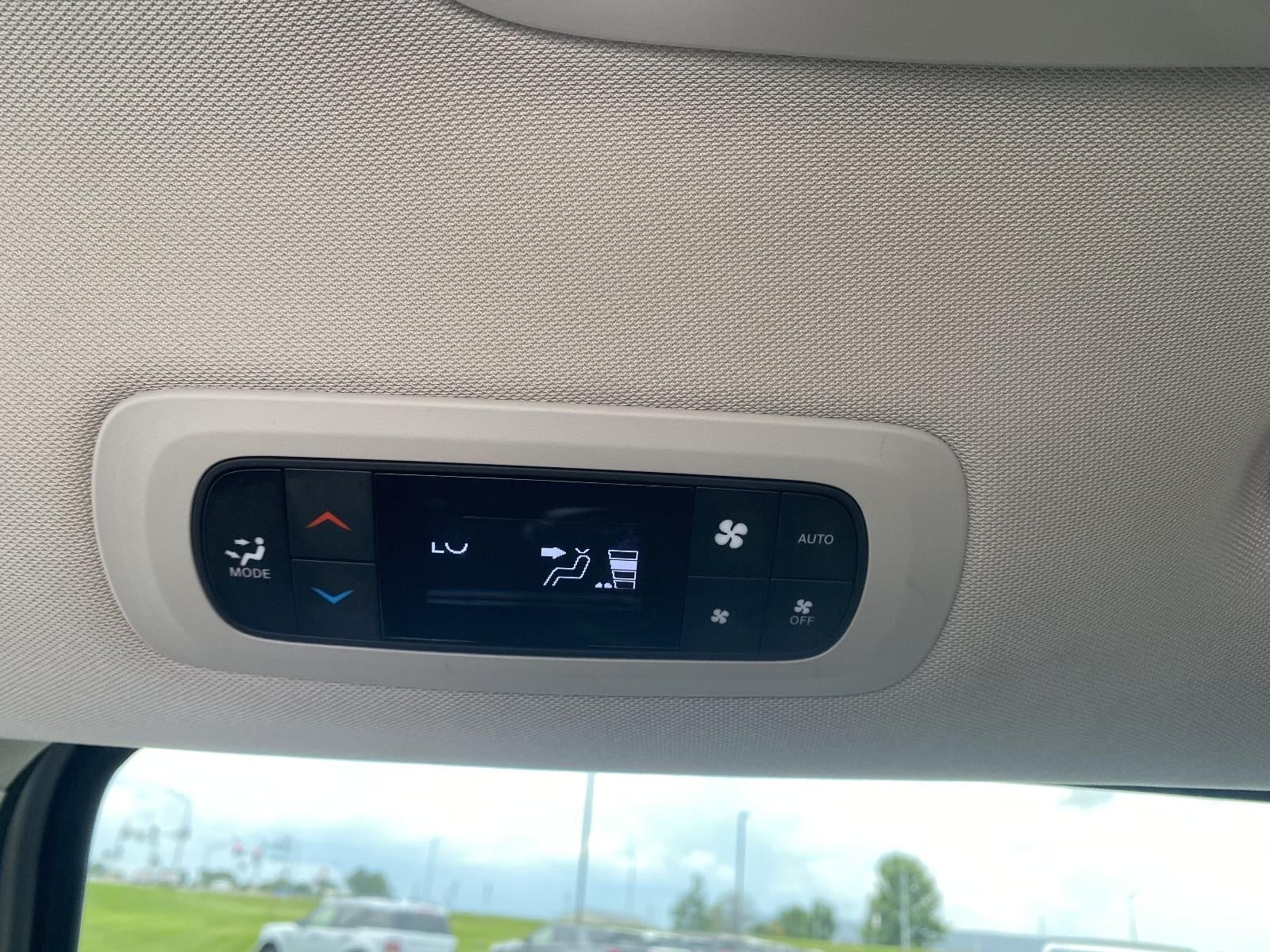 2023 Chrysler Pacifica Touring L FWD