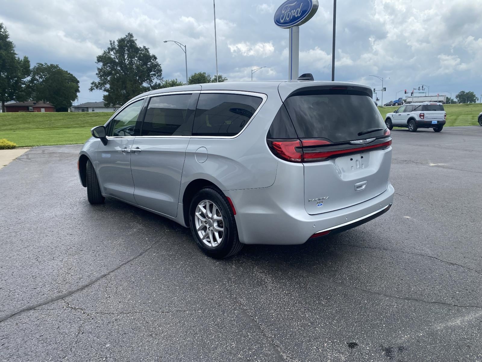 2023 Chrysler Pacifica Touring L FWD