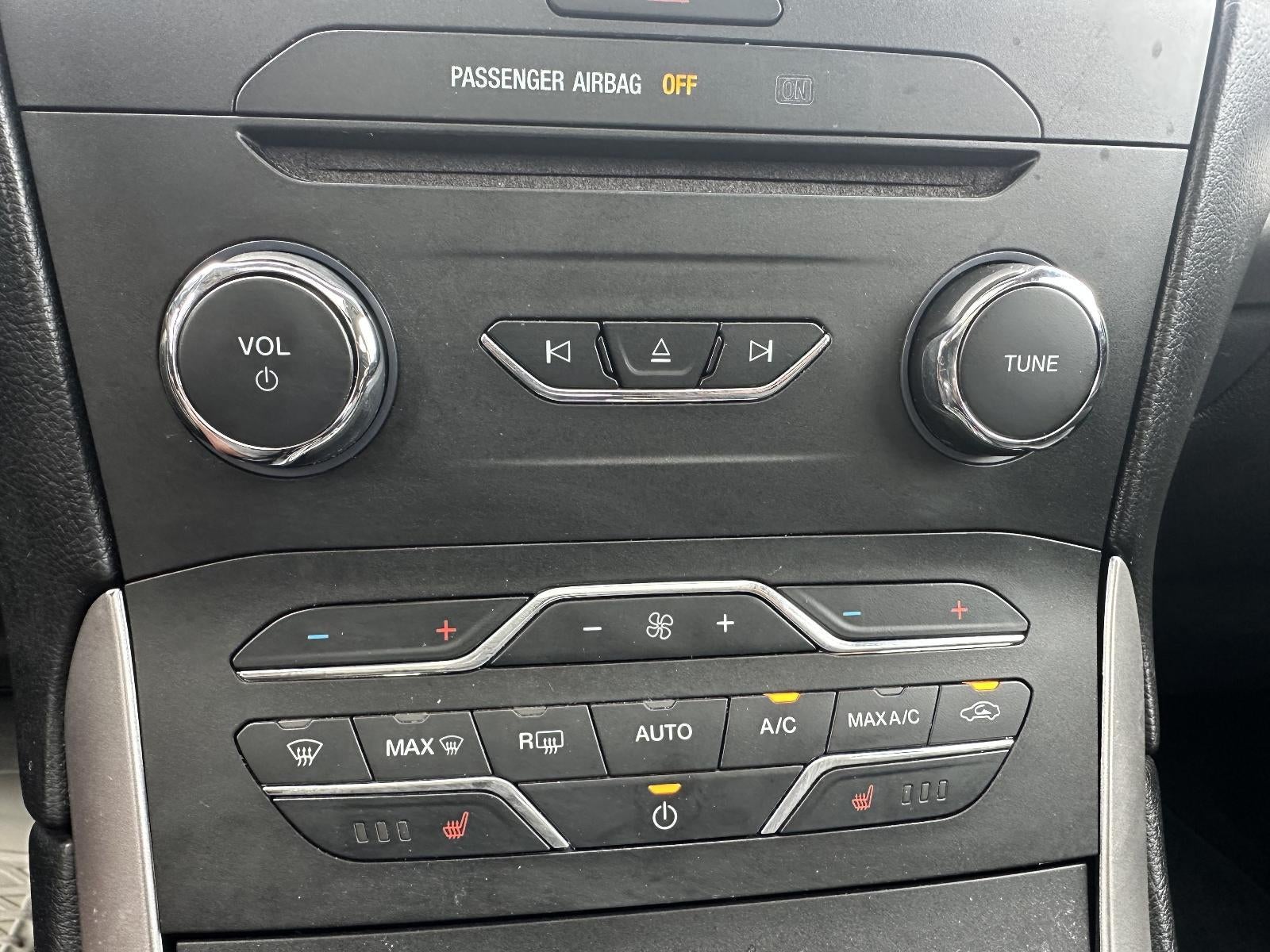 2016 Ford Edge 4dr SEL AWD