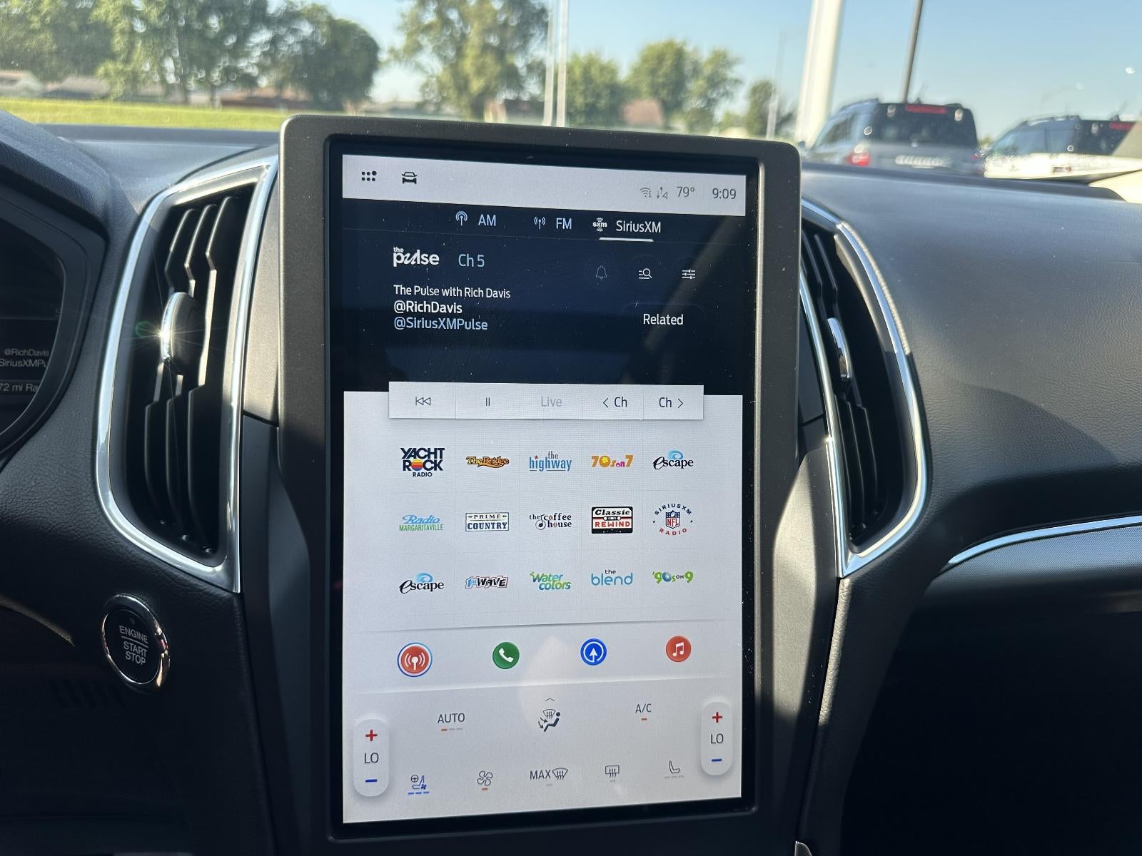2022 Ford Edge Titanium AWD