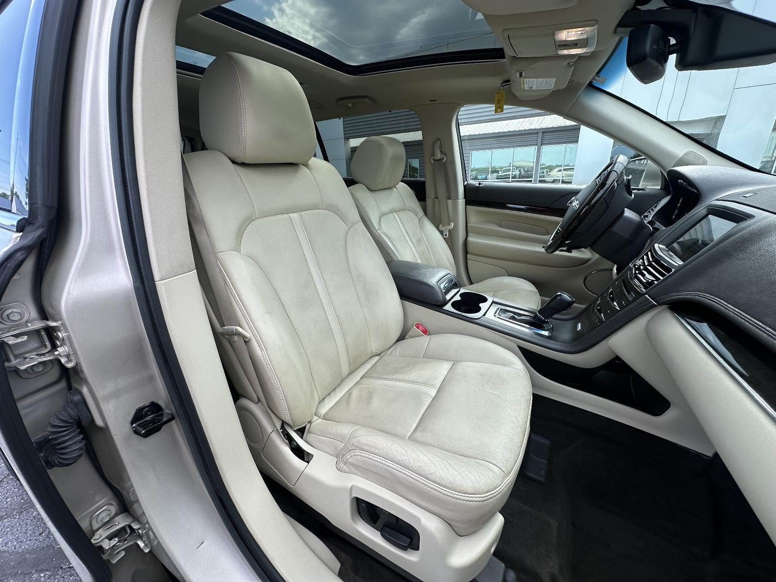 2017 Lincoln MKT 3.5L AWD Elite