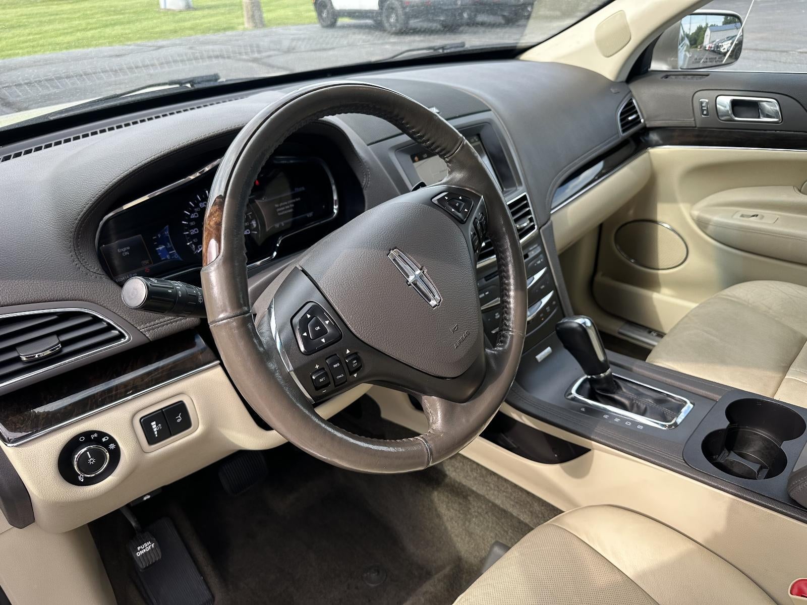 2017 Lincoln MKT 3.5L AWD Elite