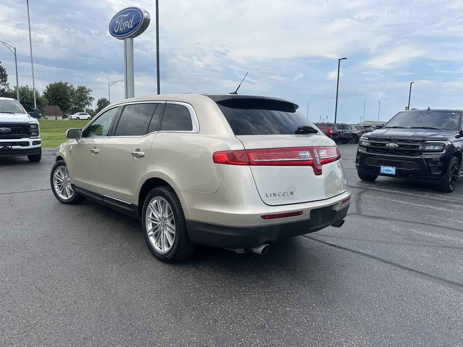 2017 Lincoln MKT 3.5L AWD Elite