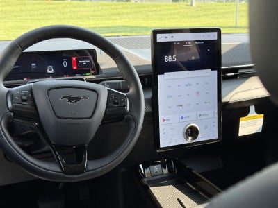 2025 Ford Mustang Mach-E Premium AWD