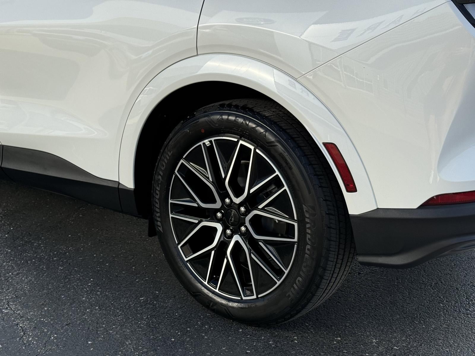 2025 Ford Mustang Mach-E Premium AWD