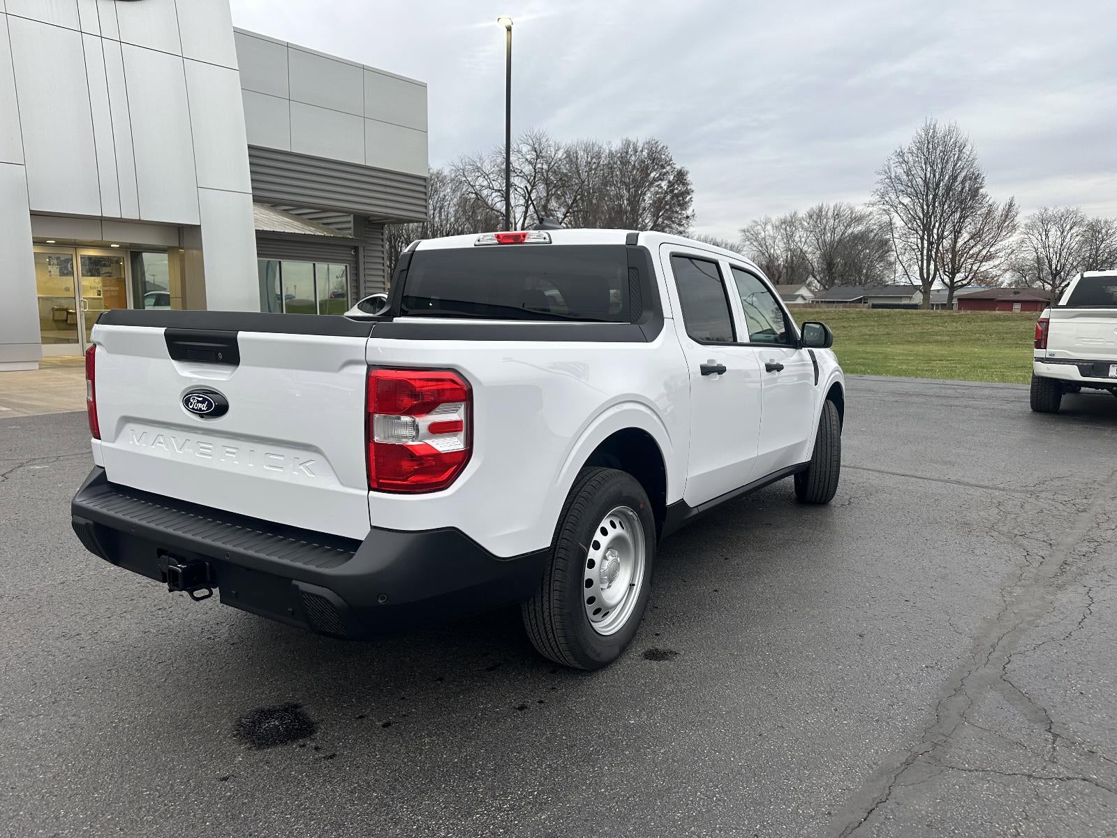 2025 Ford Maverick XL AWD SuperCrew