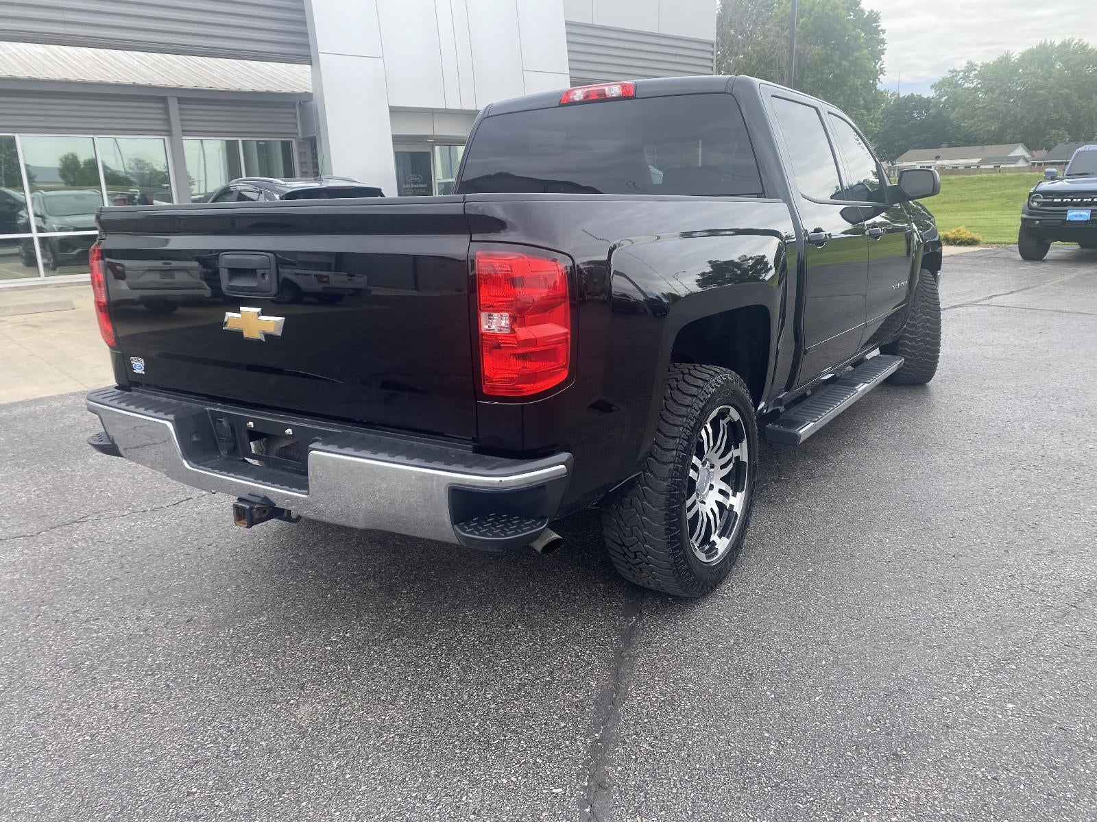 2017 Chevrolet Silverado 1500 Crew Cab Short Box 4-Wheel Drive LT