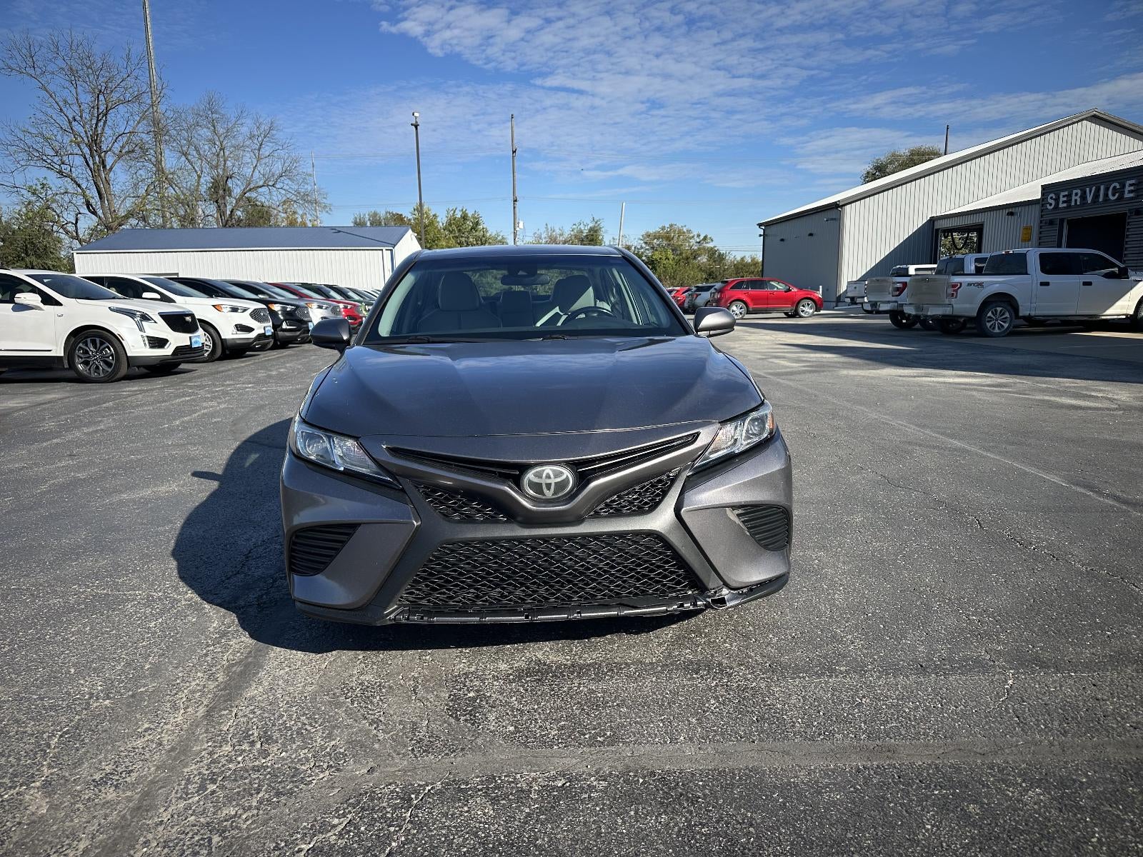 Used 2019 Toyota Camry SE with VIN 4T1B11HK3KU735998 for sale in Marshall, MO